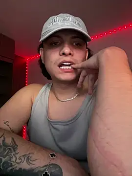 Show modela marcus_leonel na web-kameri