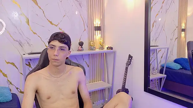 โชว์เ ว็บแคมของ Nikolay_Gregori