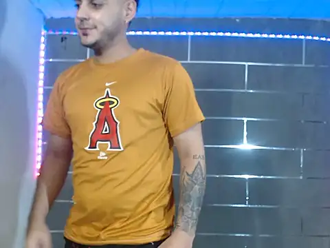 xxxxhotxoxo 网络视讯表演