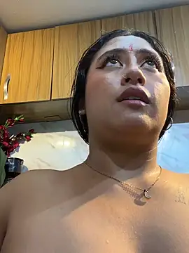 kalpanaaishaa's Live XXX Chat