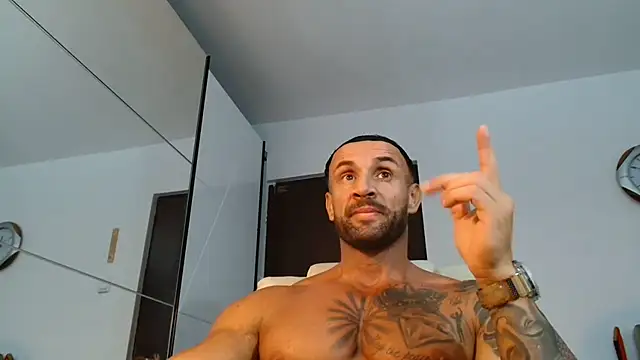 Вебкам-шоу Magnificmuscles89