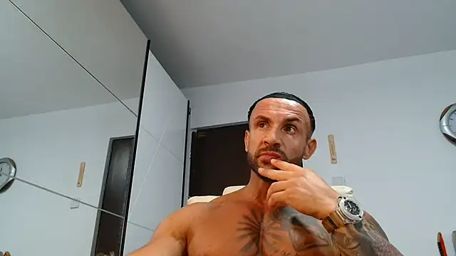 Magnificmuscles89 Webcam Show