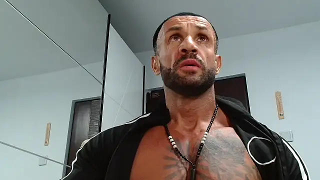 Magnificmuscles89 Pertunjukan Webcam