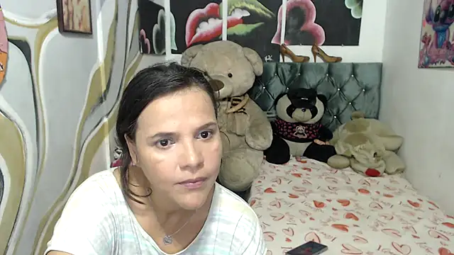 manzanahot9's Live XXX Chat