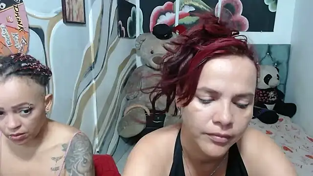 XXX chat uživo modela manzanahot9