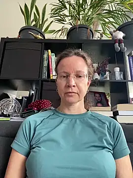 AnnikaRose: онлайн-чат