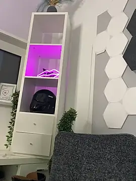 AnnikaRose – Naživo chatovacia miestnosť