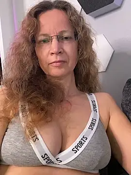 AnnikaRose Chat XXX in diretta