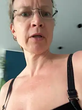 AnnikaRose 라이브 XXX 채팅