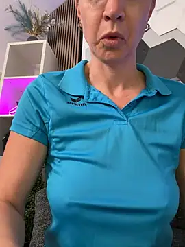 XXX chat uživo modela AnnikaRose