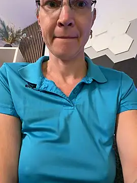 AnnikaRose Show in webcam