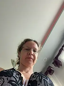 AnnikaRose Show in webcam