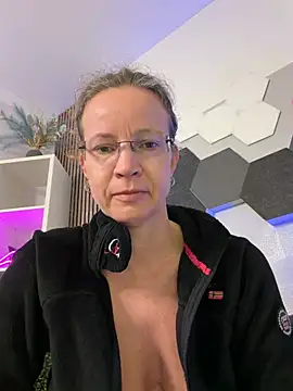 AnnikaRose Live XXX-Chat
