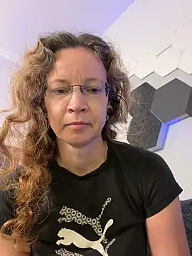 Pokazy przed kamerką – AnnikaRose