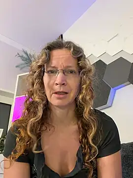 Chatroom XXX en direct de AnnikaRose
