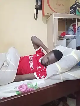 KindlyPullback's Webcam Show