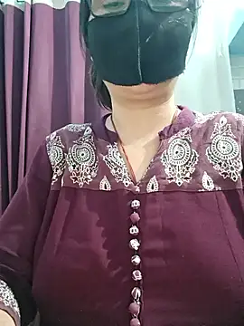 Aishwaryaa_69 live XXX chat