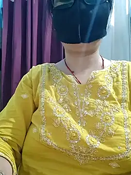 Chat +18 de Aishwaryaa_69 ao vivo