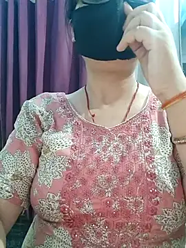 Aishwaryaa_69's Live XXX Chat