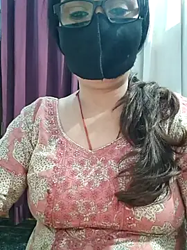 Chat +18 de Aishwaryaa_69 ao vivo