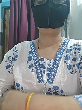 XXX chat uživo modela Aishwaryaa_69