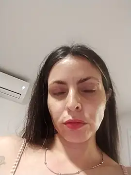 Goldie_Cazacu Pertunjukan Webcam
