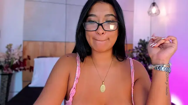 BellaHarllow's Live XXX Chat