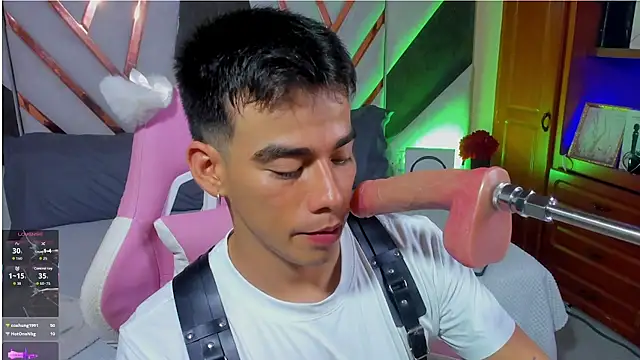 Alejandro_karter18's Webcam Show