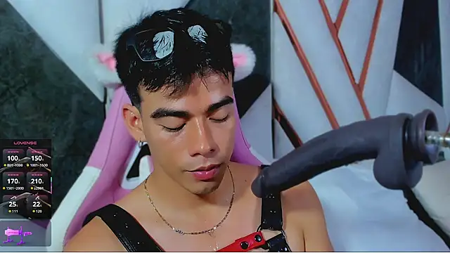 Alejandro_karter18 网络视讯表演