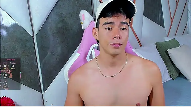 Alejandro_karter18 Webcam-Show