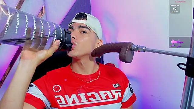 הופעת וובקאם של Alejandro_karter18