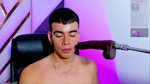Alejandro_karter18 Webcam-Show
