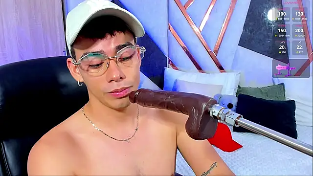 Alejandro_karter18's Webcam Show