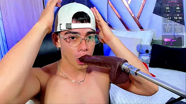 Alejandro_karter18's Webcam Show