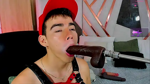 Alejandro_karter18 ওয়েবক্যাম শো
