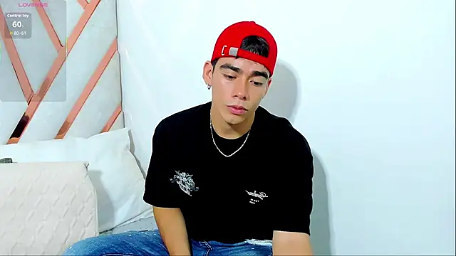 Alejandro_karter18 ওয়েবক্যাম শো