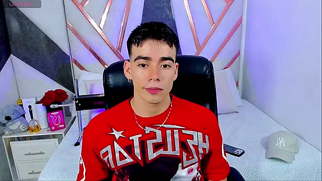 Alejandro_karter18 网络视讯表演