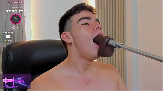 Alejandro_karter18 Webcamshow