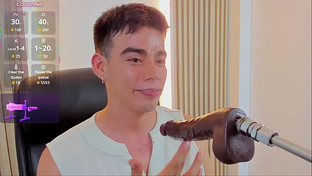 Alejandro_karter18's Webcam Show