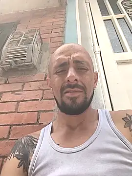 fire_menxxx001 webkamerás műsora