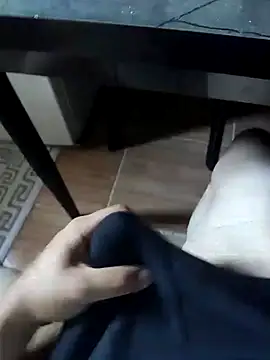 Show de ssikerek23 na webcam