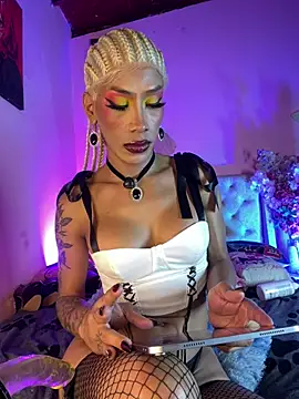 Naugth_channel_ts Show Webcam