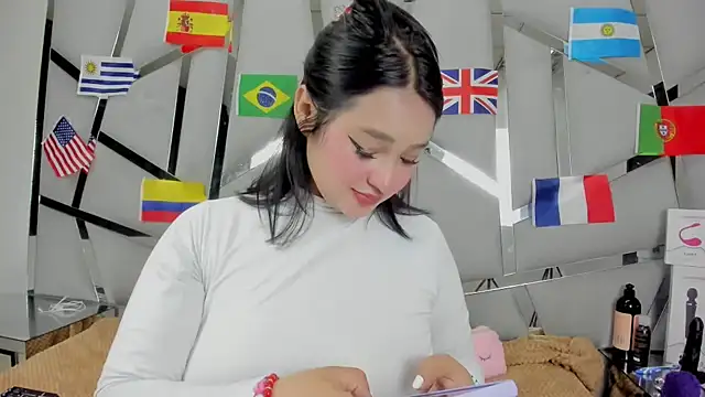 Catherinee69_x 现场XXX聊天