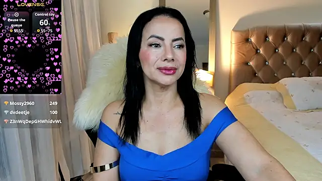 Show de veronika_naughty na webcam