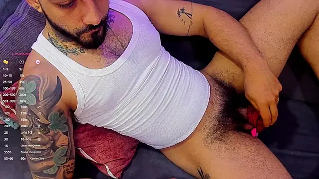 Hoot_tiger's Webcam Show