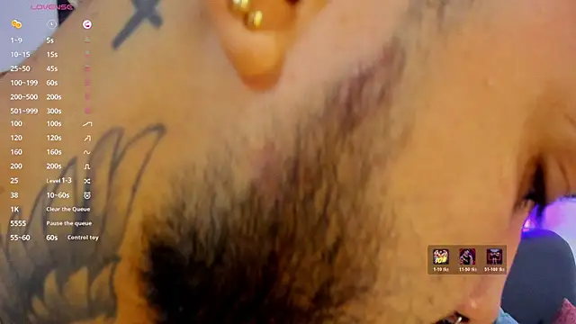 Show modela Hoot_tiger na web-kameri