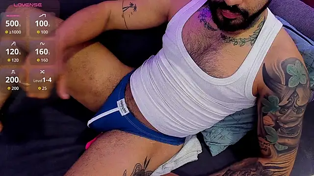 Hoot_tiger webcam show