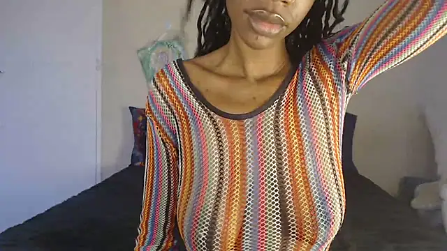 Živý XXX chat Blacktittiex02