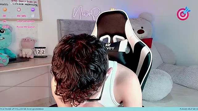 Niico_Cruz Pertunjukan Webcam