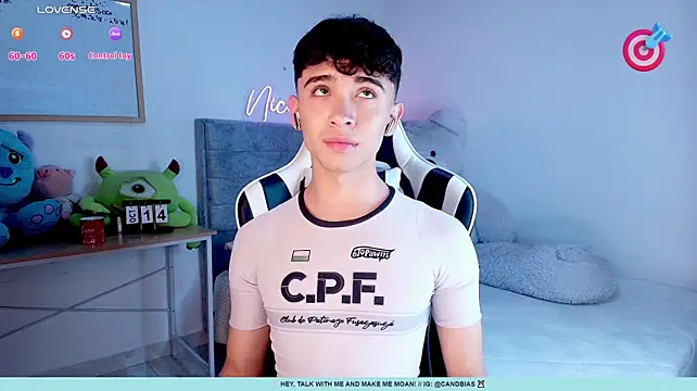 Niico_Cruz 在線直播表演